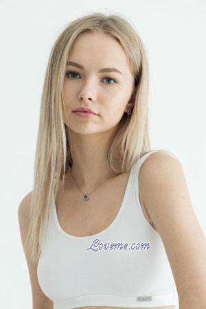 213080 - Anastasiia Age: 20 - Ukraine