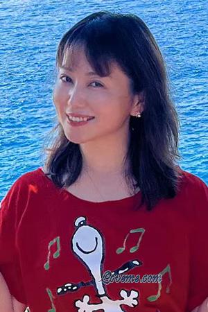 225628 - Lily Age: 51 - China